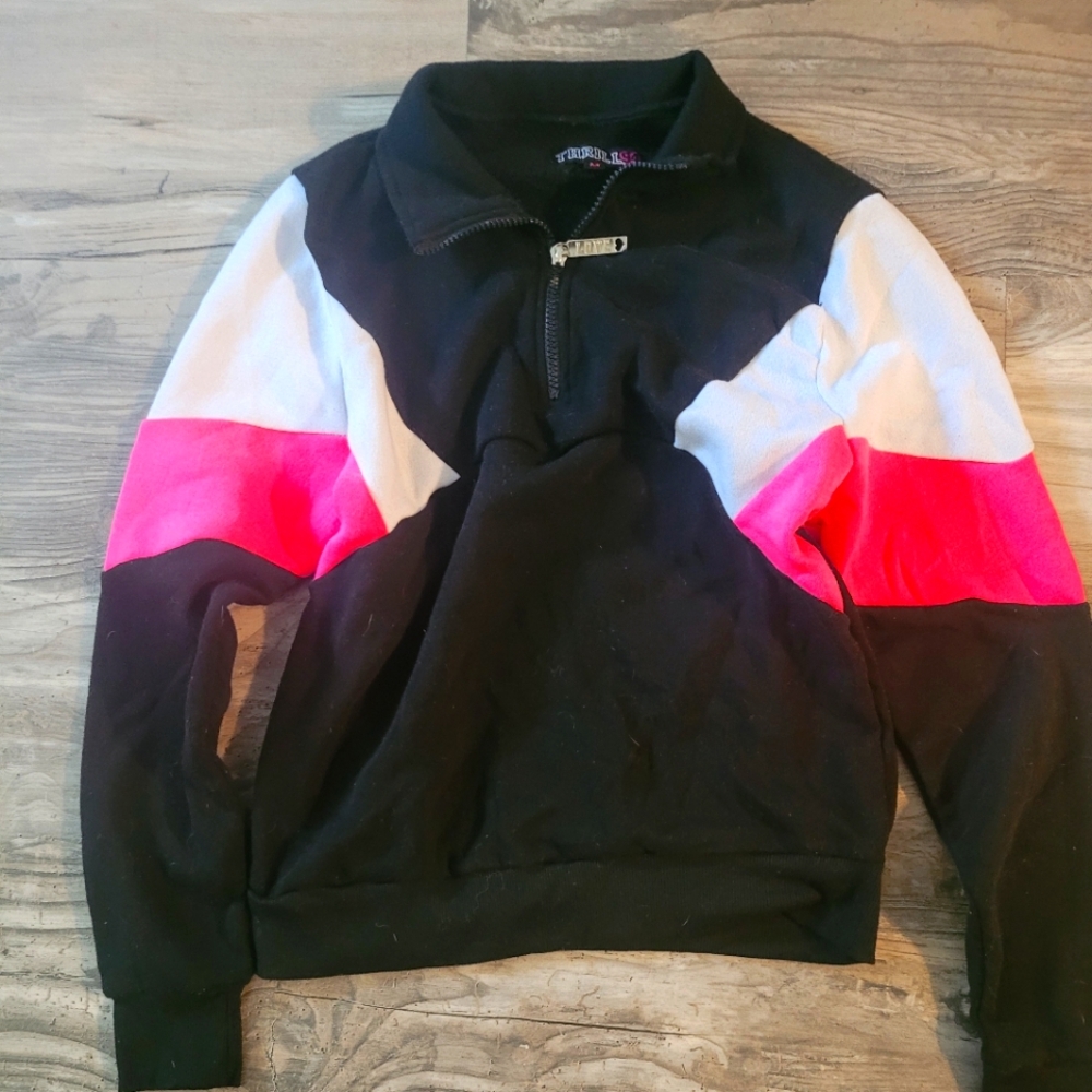Thrill 94 medium collared sweatshirt